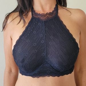 Halter bralette 🖤